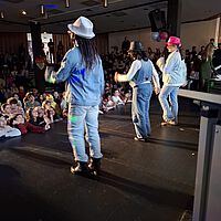 Feiern mit Stil: Weiberfastnacht 2026 am KKG